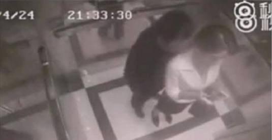 Se viraliza vídeo en el que una mujer se defiende de acoso y golpea al atacante.