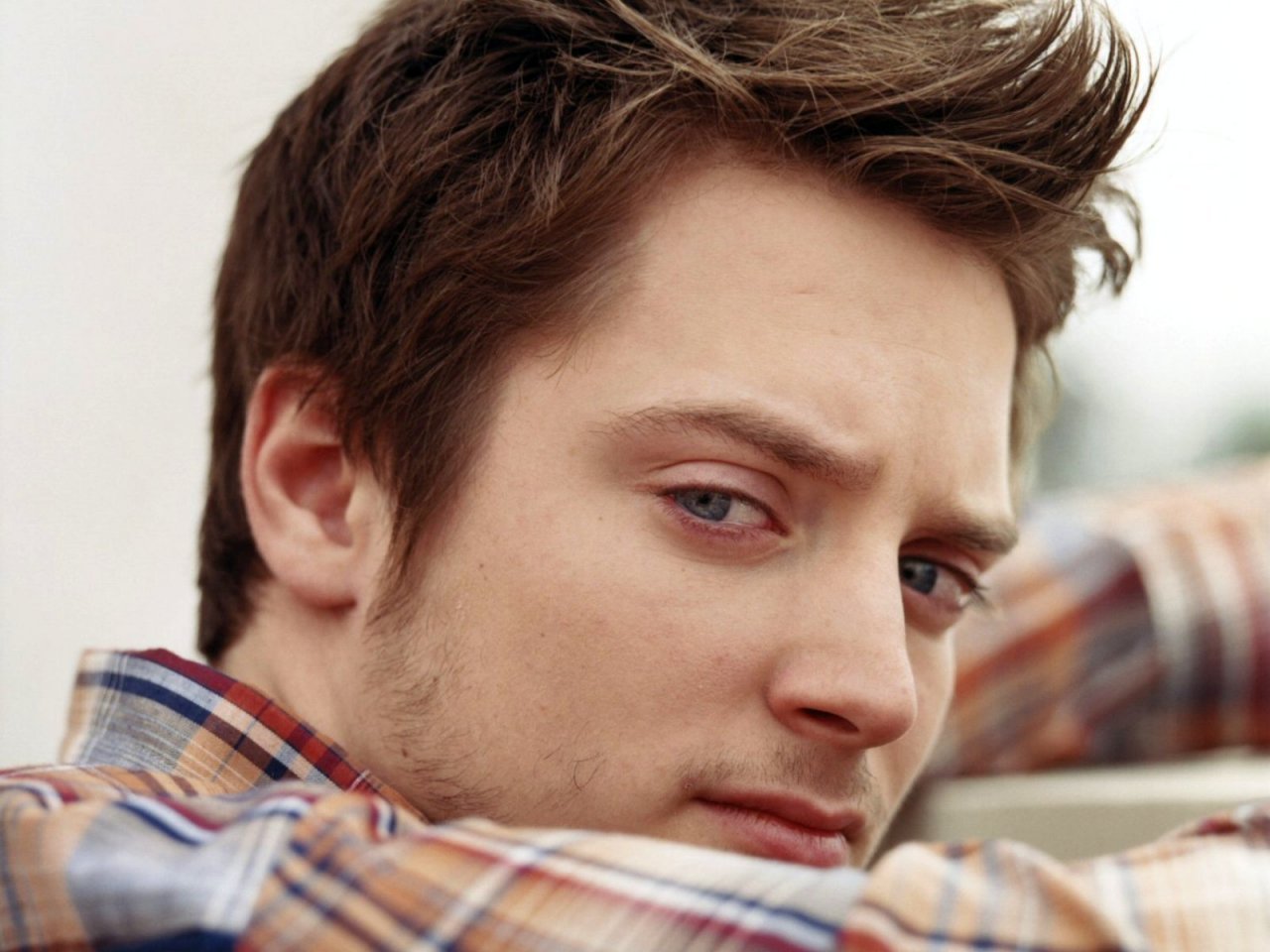 Elijah Wood denuncia pedofilia en Hollywood.
