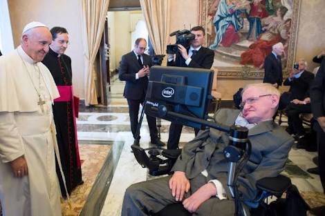 Stephen Hawking ha sido internado en un hospital de Roma.