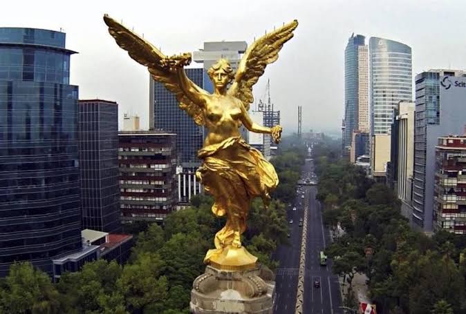 Asegura López Obrador, que si habrá crecimiento del 4% para el 2024 en México