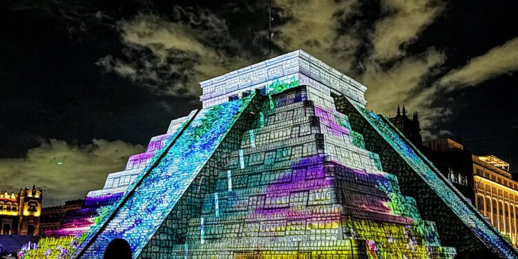 700 años de la fundación de México-Tenochtitlán ¡en el Zócalo capitalino!