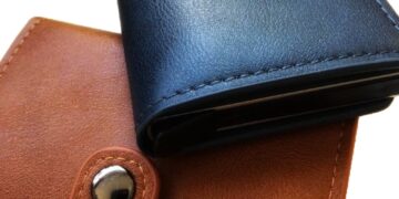 Portatarjeteros de piel