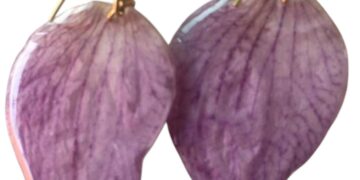 Aretes de orquídea hechos a mano