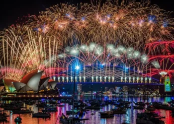 Reciben el año nuevo 2026 en distintos países del mundo