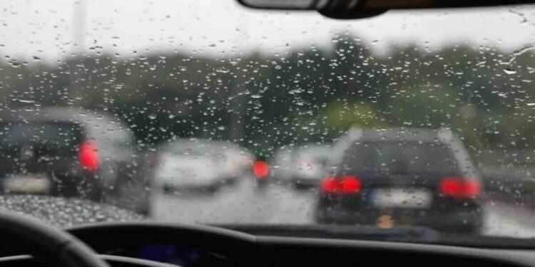 5 consejos para manejar en temporada de lluvias