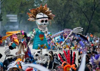 México se prepara para el megapuente del “Día de Muertos”